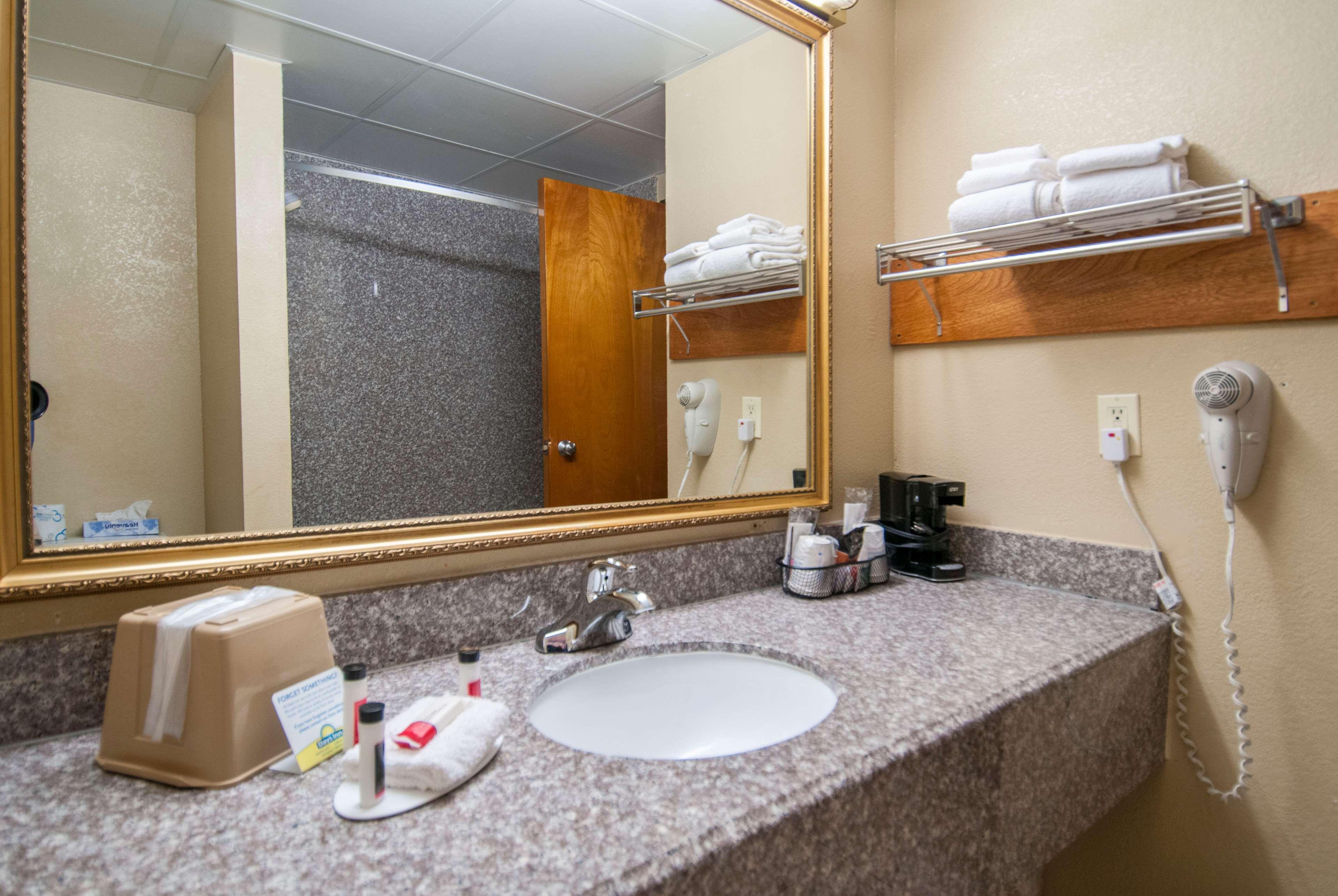 Days Inn By Wyndham Pauls Valley מראה חיצוני תמונה