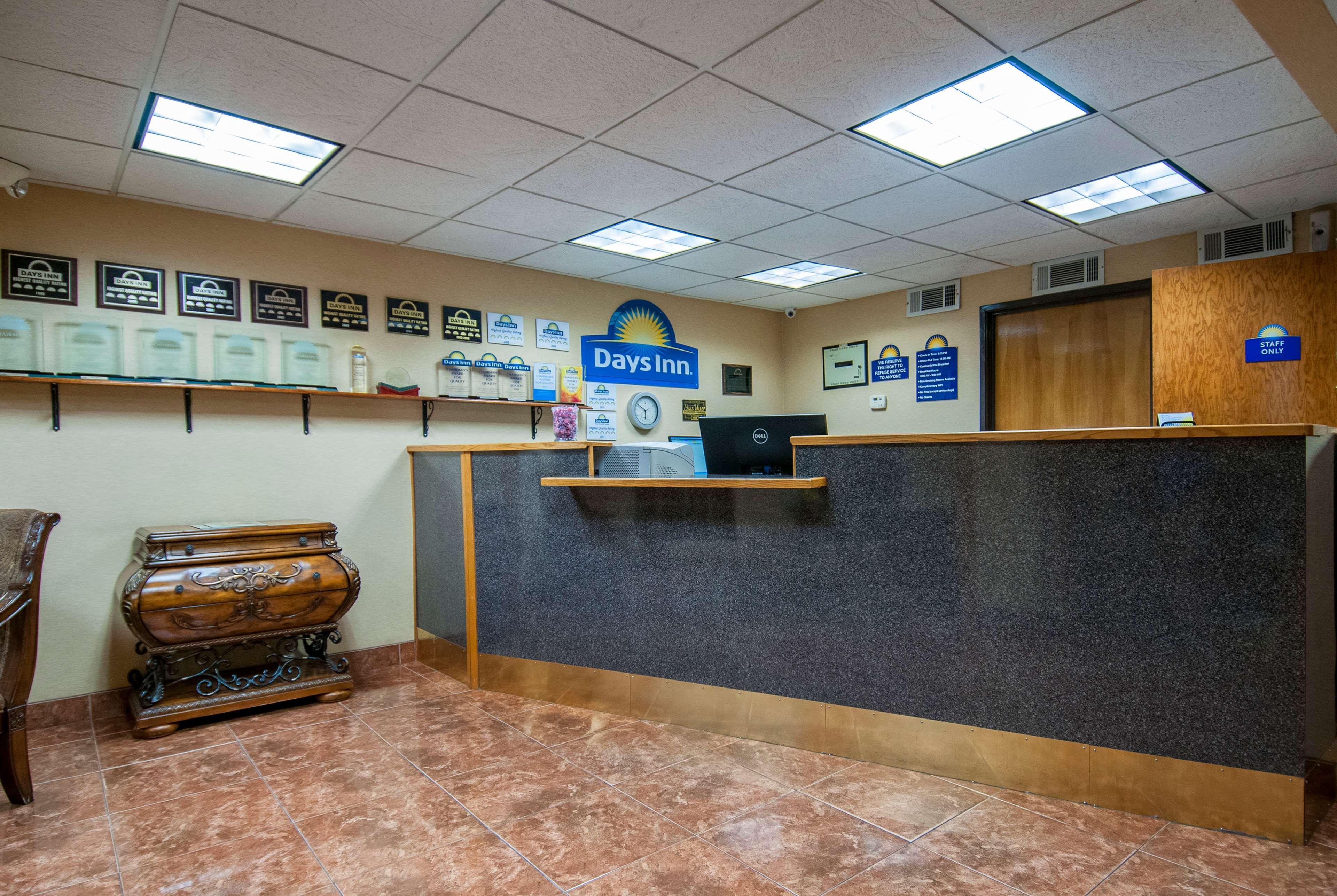 Days Inn By Wyndham Pauls Valley מראה חיצוני תמונה
